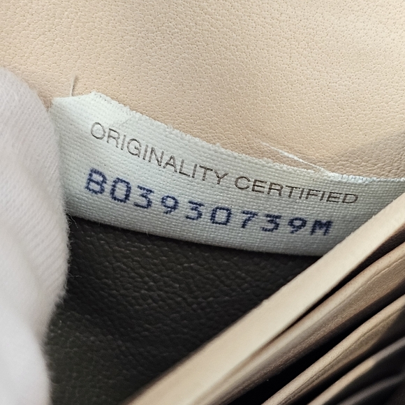 🌸 Bottega Veneta Intrecciato Lotus Beige Wallet Long Wallet 🌸 - Picture 4 of 16